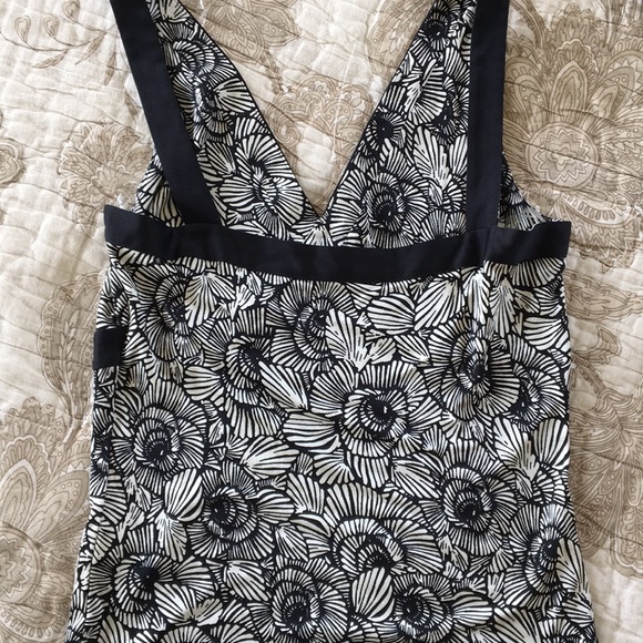 Top - Picture 2 of 3